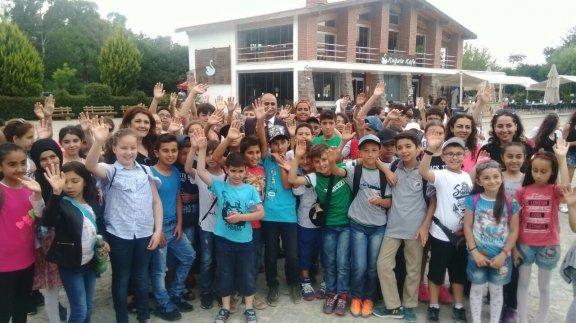 İzmir İl Milli Eğitim Müdürlüğünden Öğrencilerimize Karne Hediyesi 