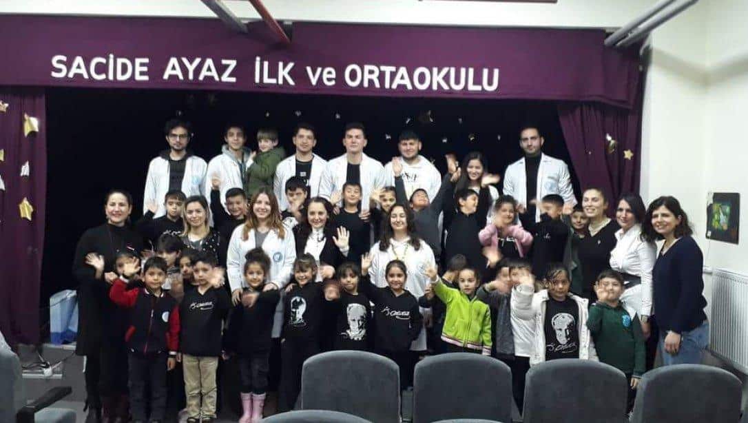 Balçova Ağız ve Diş Sağlığı Eğitimleri Sacide Ayaz İlk ve Ortaokulu'nda