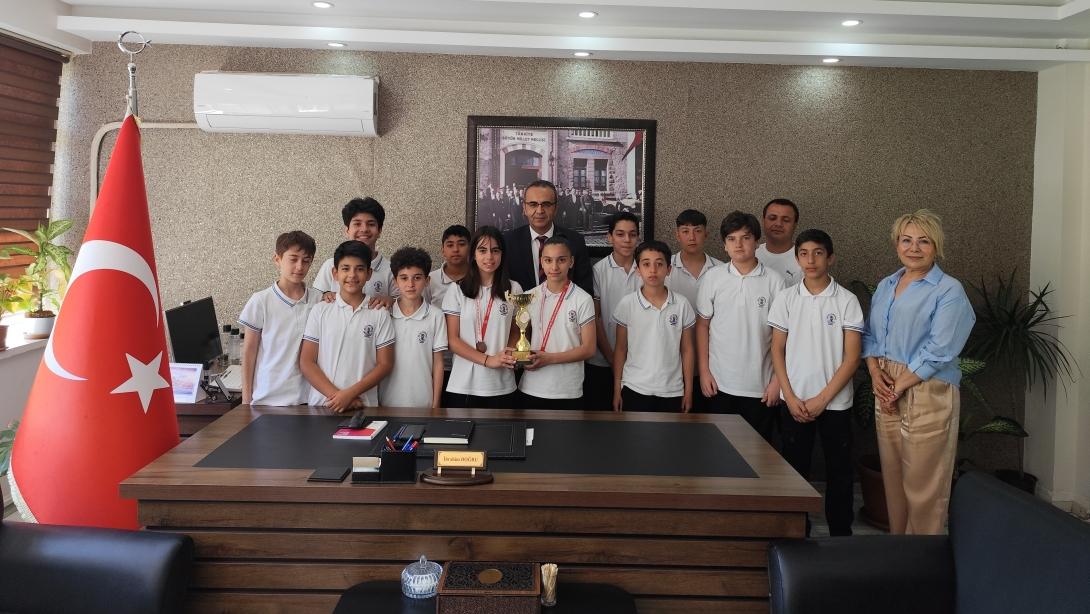  İl, Bölge,Ulusal ve Uluslararası Alanda Başarılı Olan Öğrencilerimize Tebrik