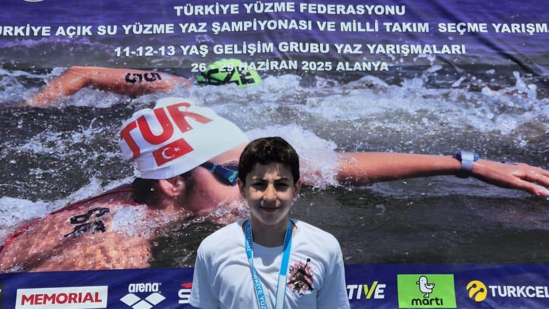 Asil Nadir Ortaokulu Öğrencisinden Türkiye Derecesi